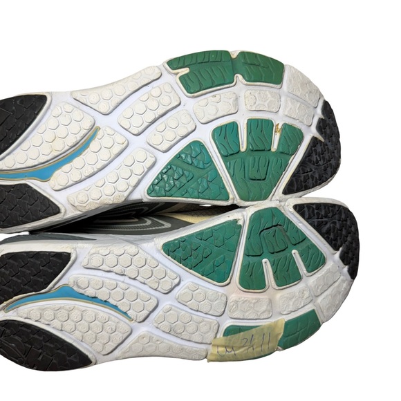 Hoka One One Gray and Lime Athletic Shoes size 11.5 - Picture 6 of 6